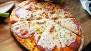 Jak zrobić pizzę w domu w mniej niż 15 minut