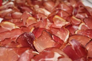 Najlepsze pizzerie w Warszawie na romantyczną kolację: Smaczne spotkanie we dwoje